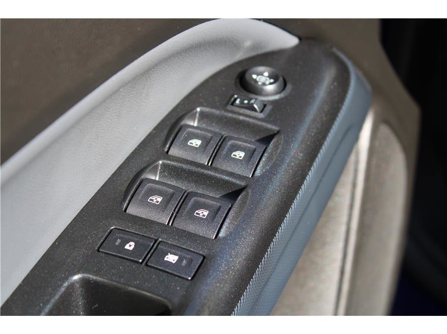 Used 2016 Chevrolet Colorado Z71 AWD/4WD image 13