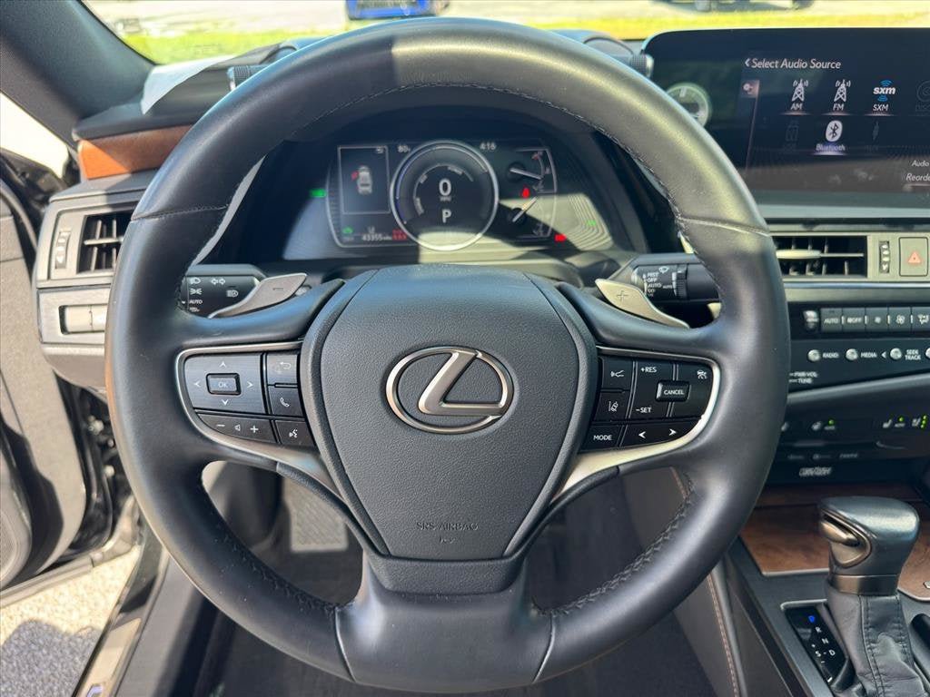 Used 2022 Lexus ES 300h w/ Premium Package FWD image 21