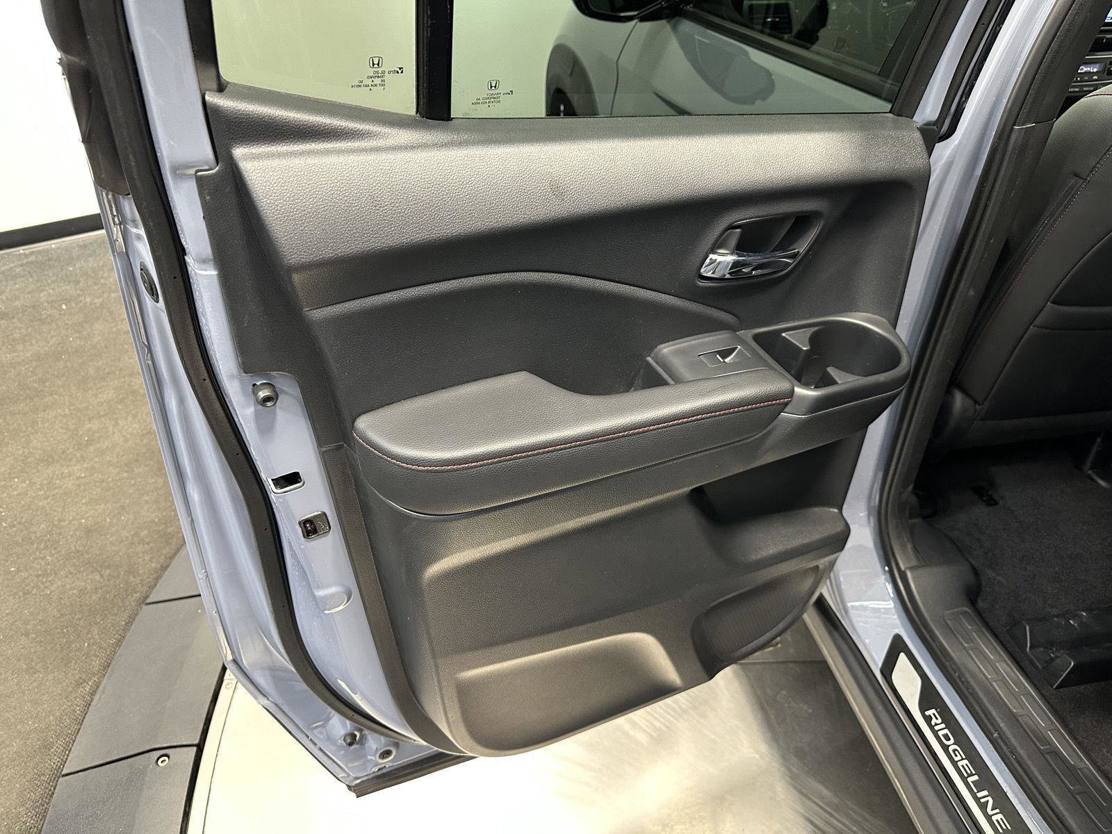 Certified 2024 Honda Ridgeline Black Edition image 29