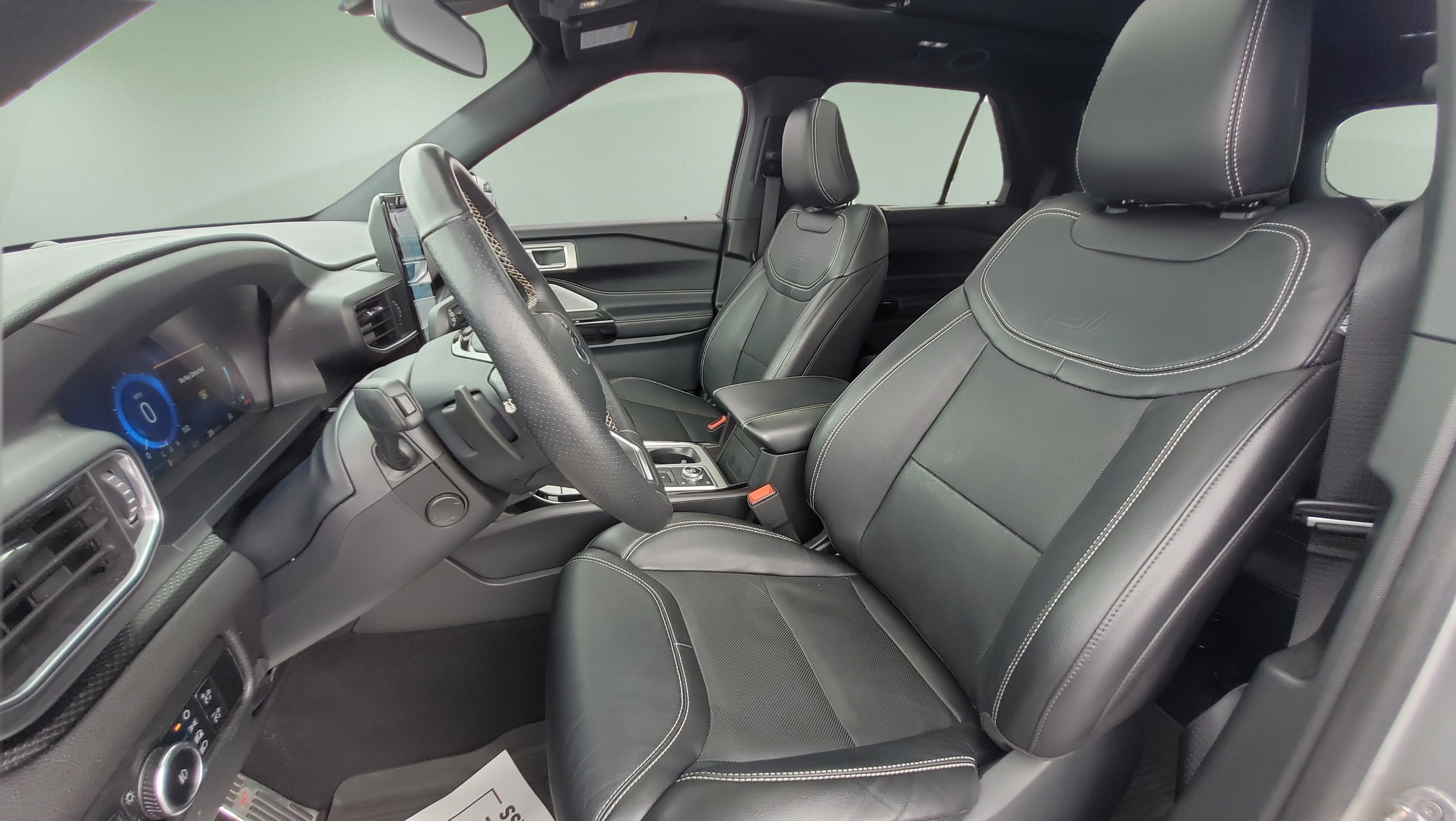 Used 2024 Ford Explorer ST w/ Equipment Group 401A AWD/4WD image 29