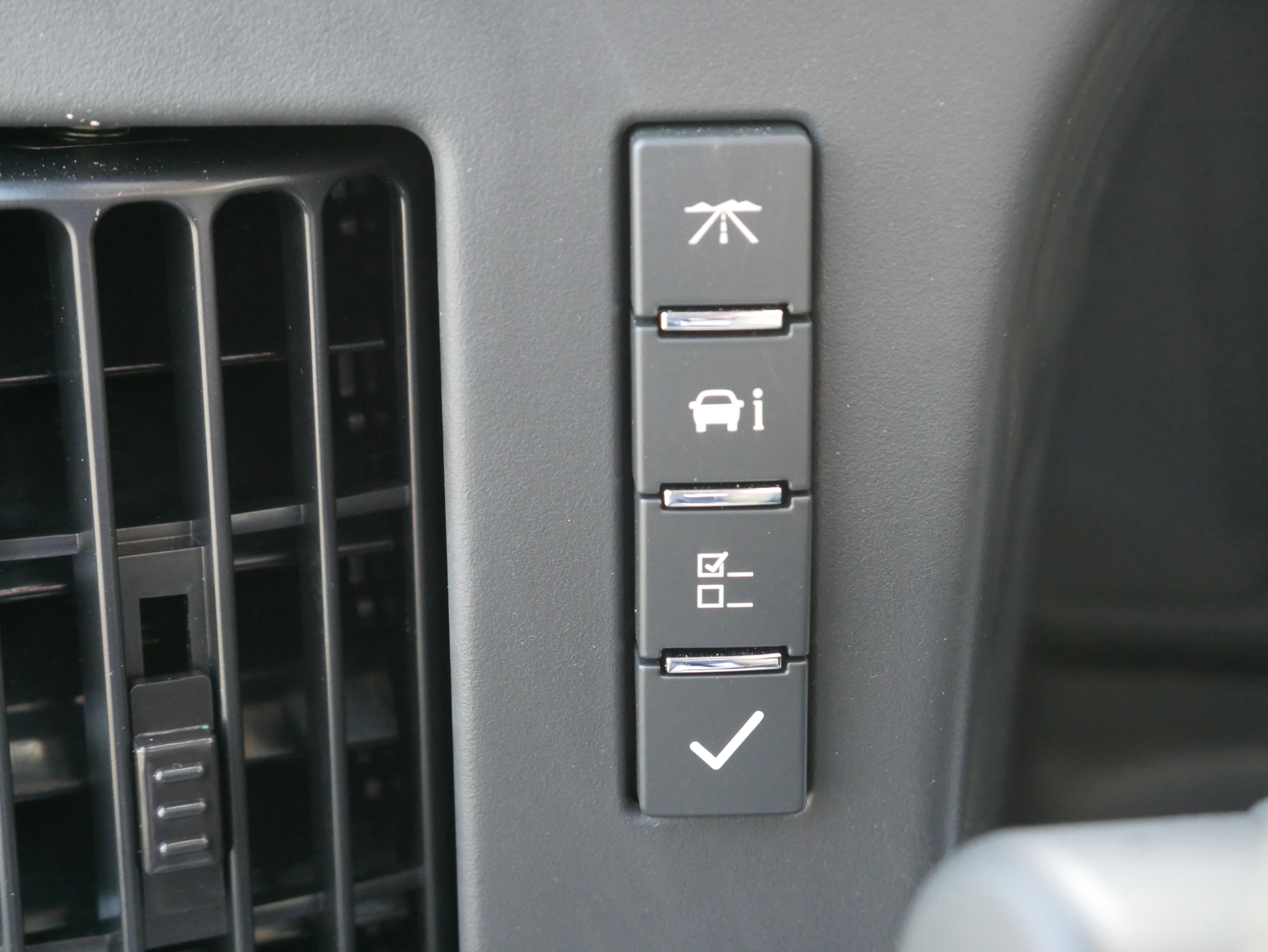 New 2025 Chevrolet Express 2500 w/ Driver Convenience Package image 29