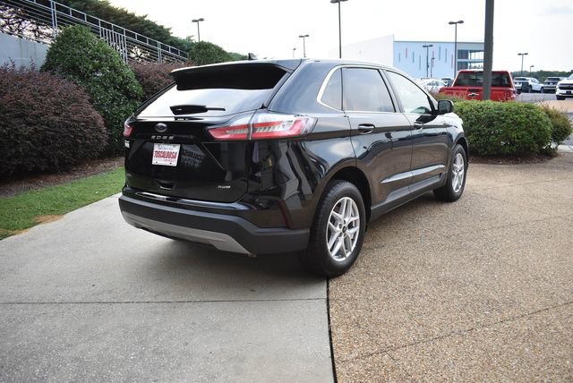 Used 2024 Ford Edge SEL image 10