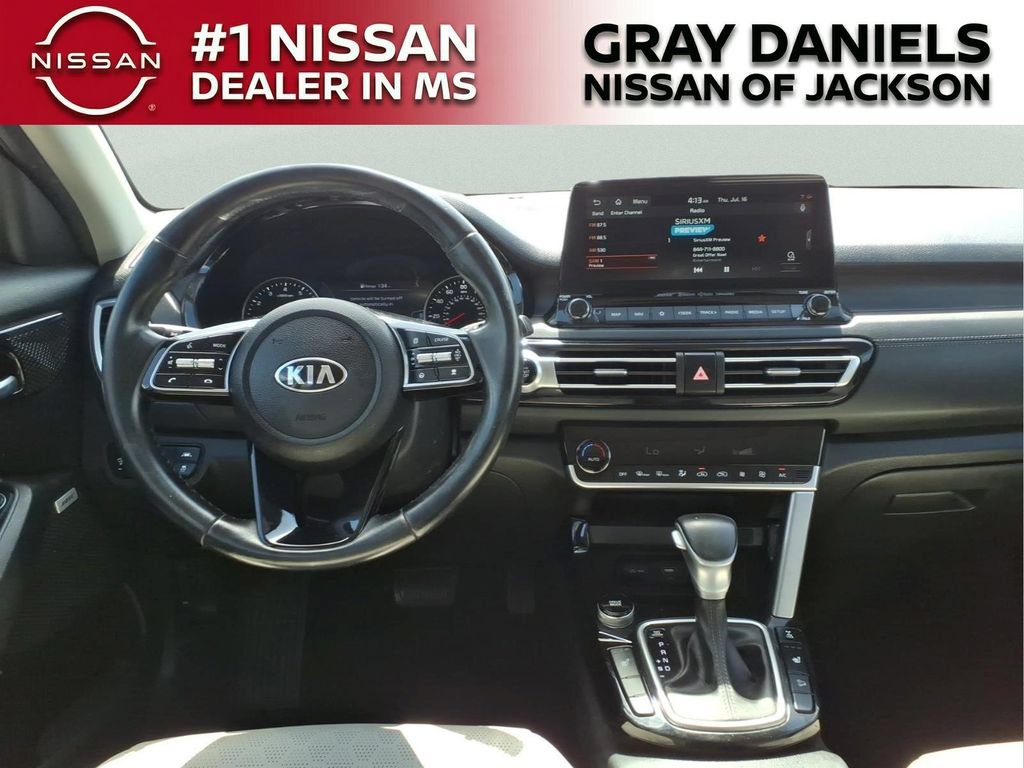 Used 2021 Kia Seltos SX w/ SX Sunroof Package AWD/4WD image 9