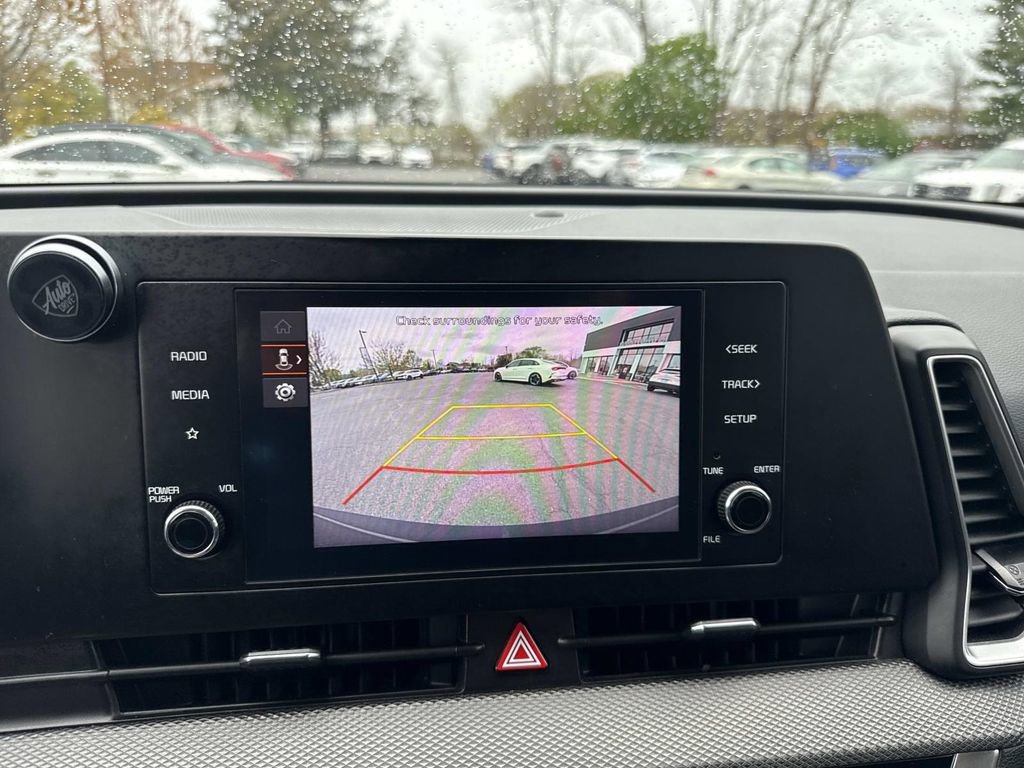 Used 2025 Kia Sportage LX AWD/4WD image 22