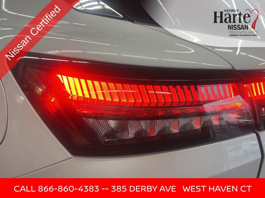 Certified 2025 Nissan Murano SV image 18