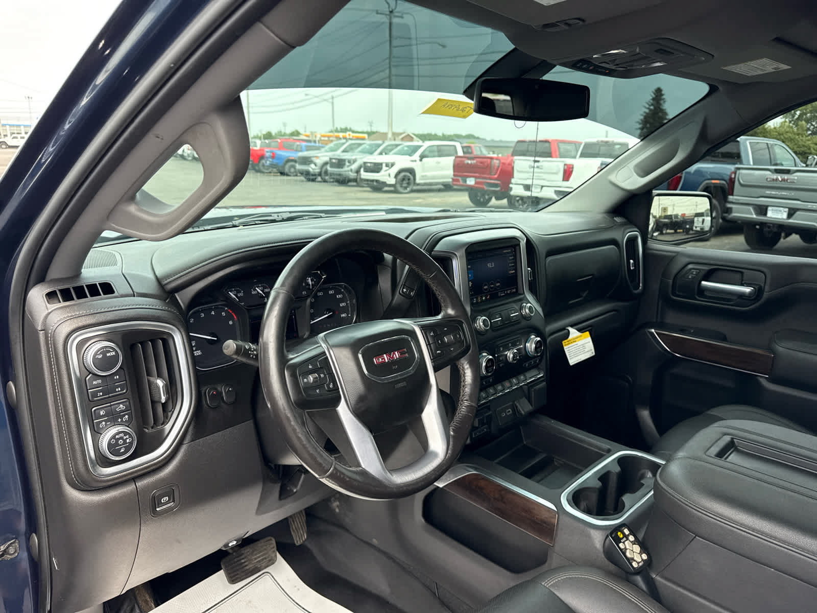 Certified 2021 GMC Sierra 1500 SLT w/ SLT Premium Package AWD/4WD image 13