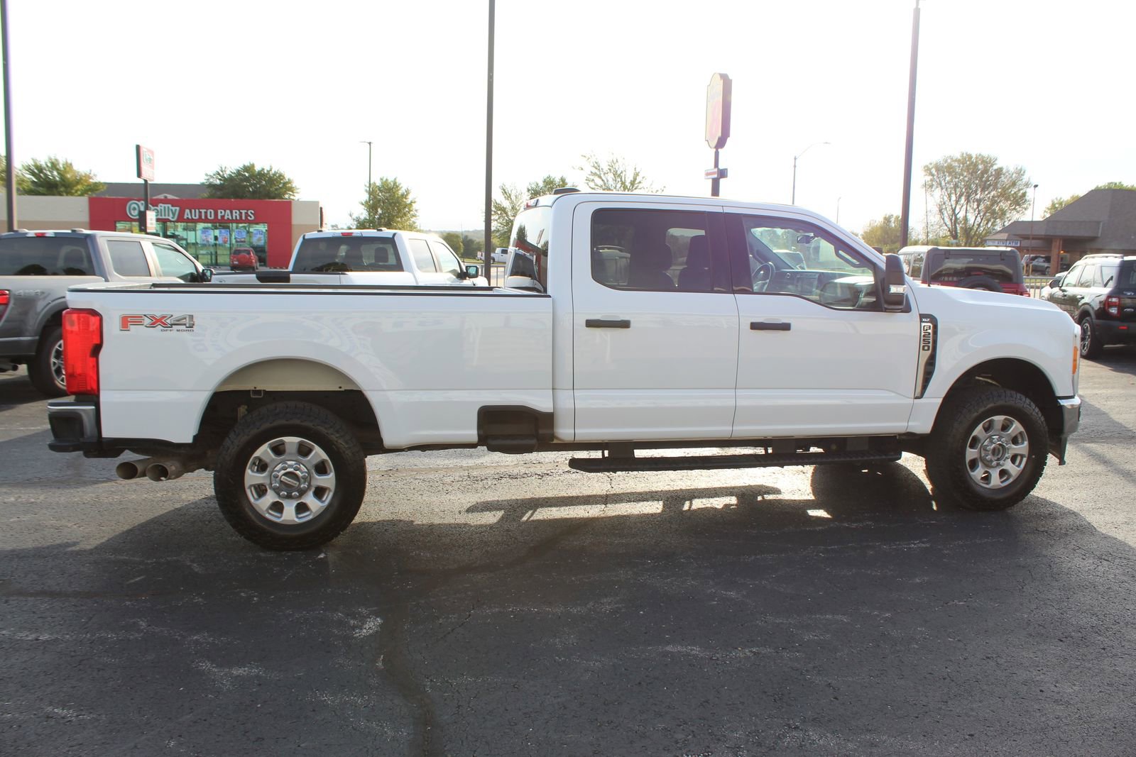 Used 2023 Ford F250 XLT w/ FX4 Off-Road Package image 6