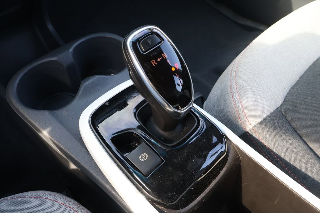 Used 2018 Chevrolet Bolt LT image 25