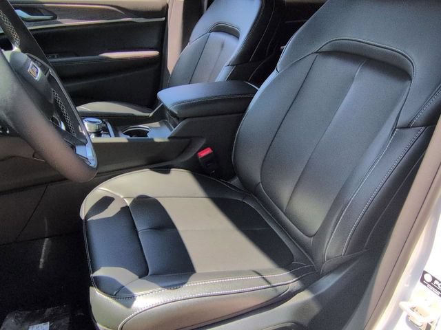 Used 2024 Jeep Grand Cherokee Limited 4xe AWD/4WD image 11