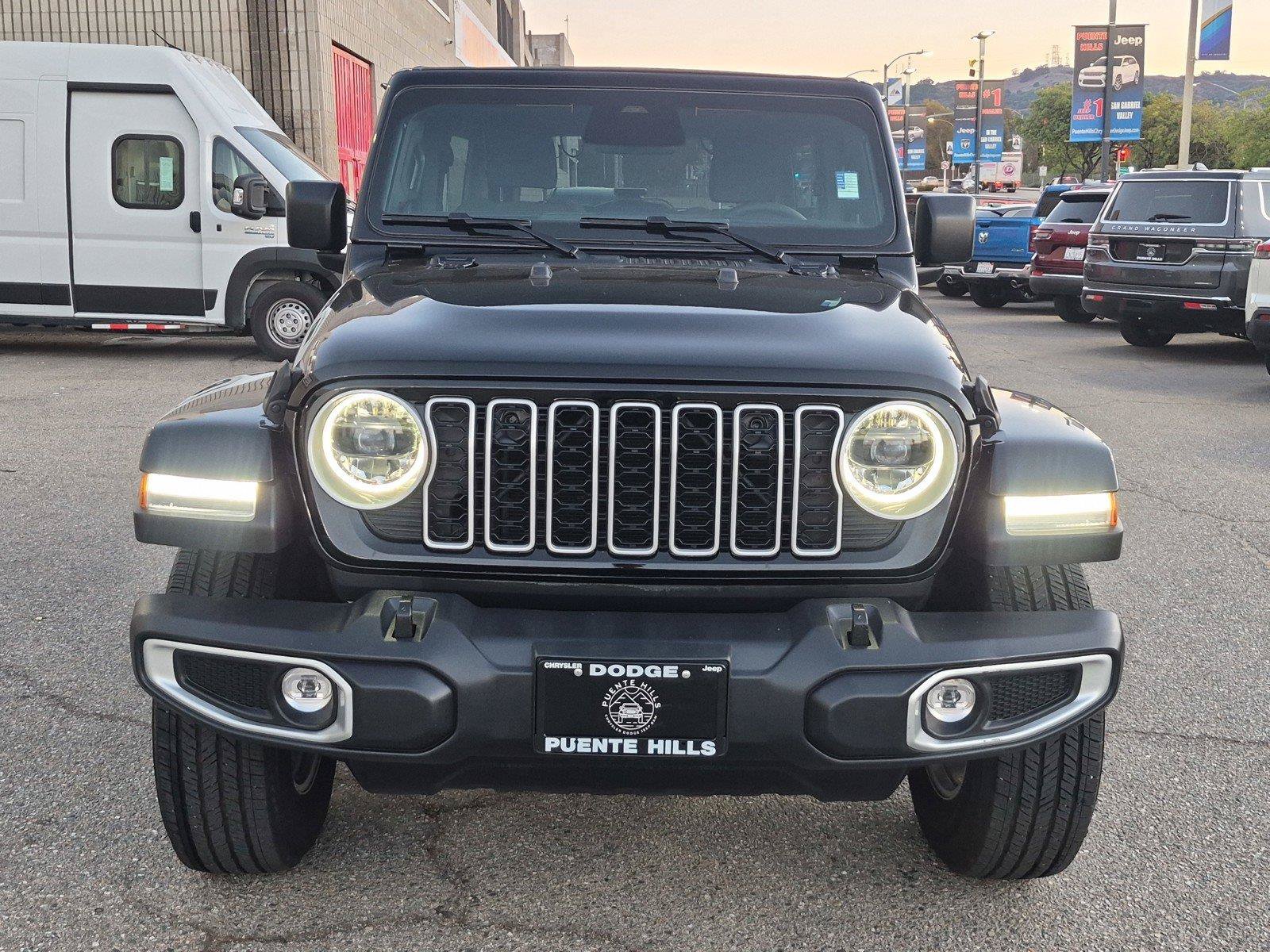 Certified 2026 Jeep Wrangler Unlimited Sahara AWD/4WD image 3