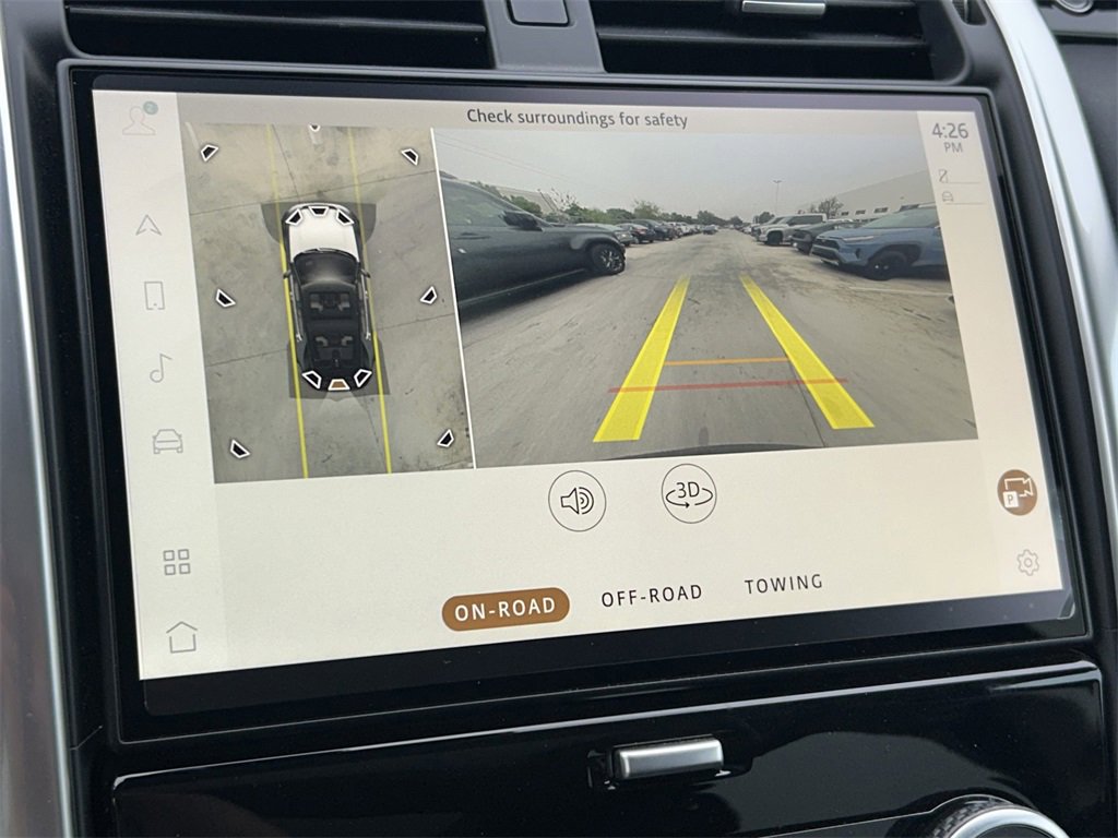 Used 2024 Land Rover Discovery S image 39