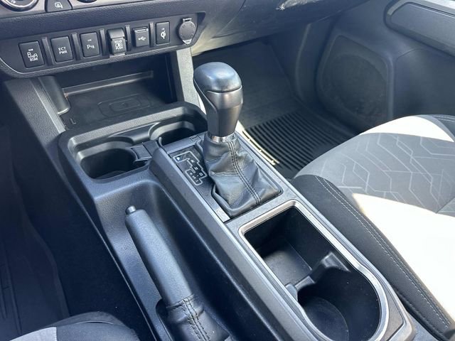 Used 2023 Toyota Tacoma TRD Off-Road w/ Technology Package AWD/4WD image 28