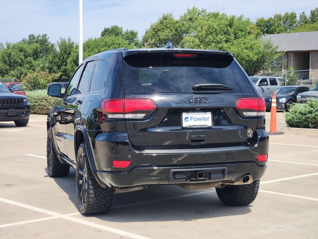 Used 2021 Jeep Grand Cherokee Laredo X AWD/4WD image 5