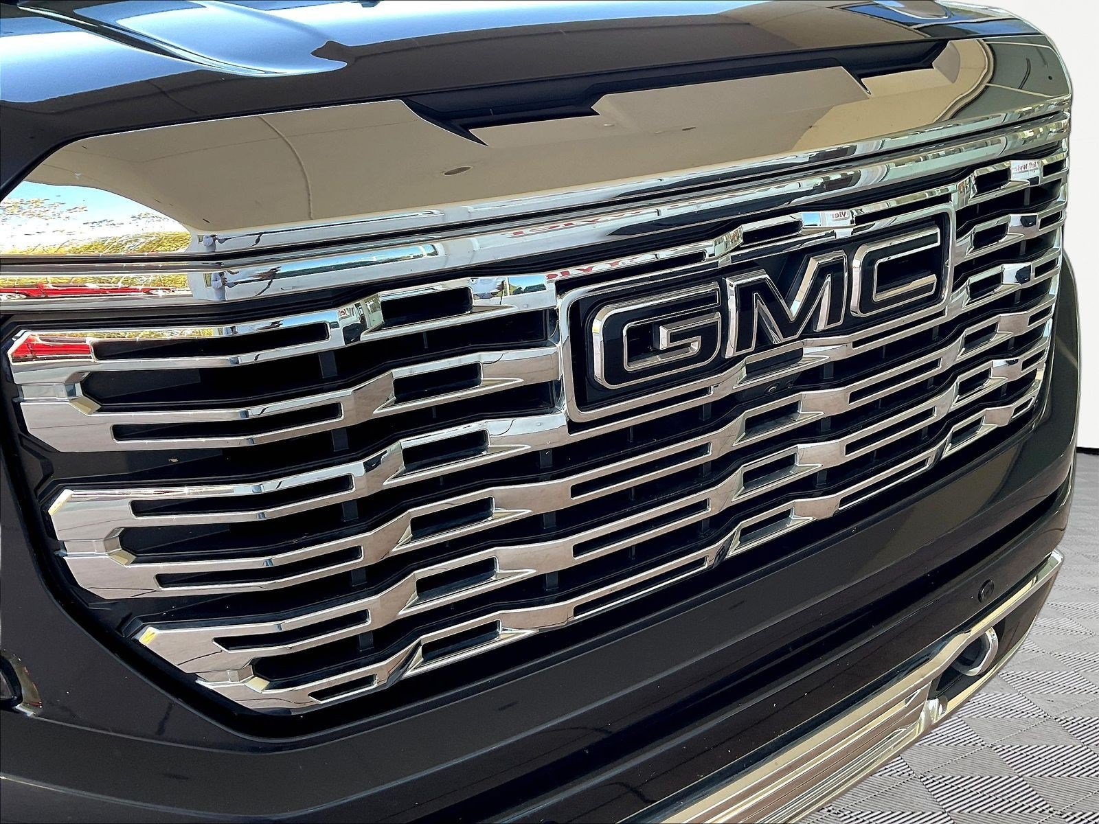 Used 2024 GMC Sierra 1500 Denali w/ Denali Reserve Package AWD/4WD image 32