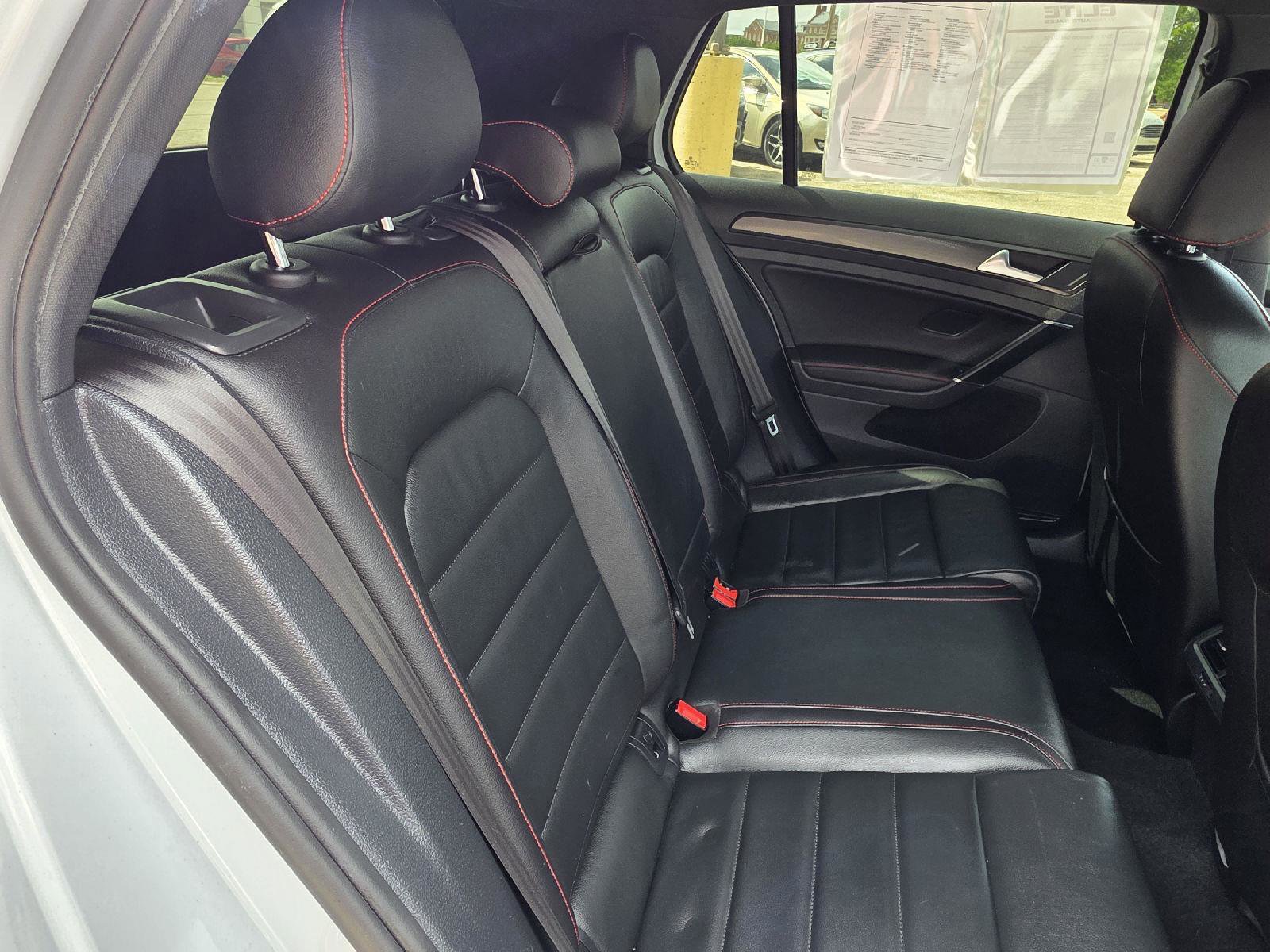 Used 2018 Volkswagen GTI SE w/ SE Leather Package FWD image 29
