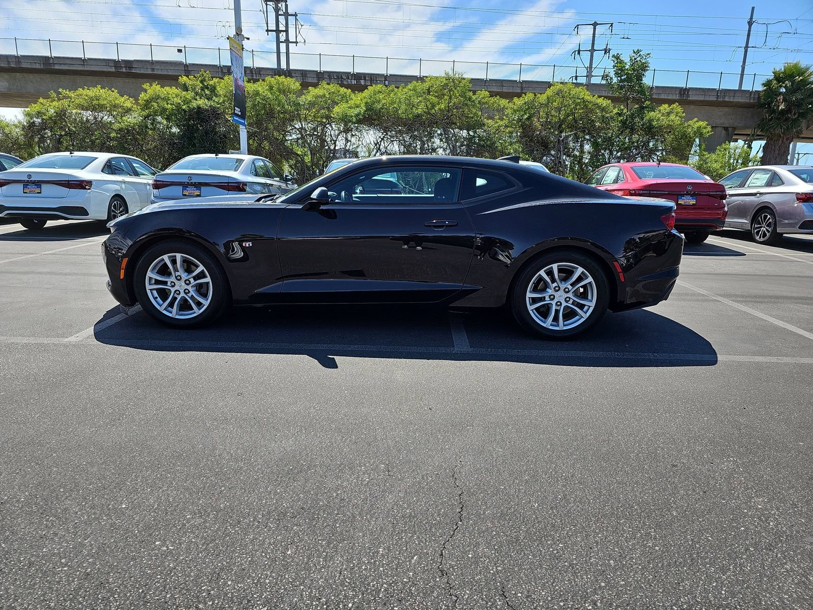 Used 2019 Chevrolet Camaro LS RWD image 8