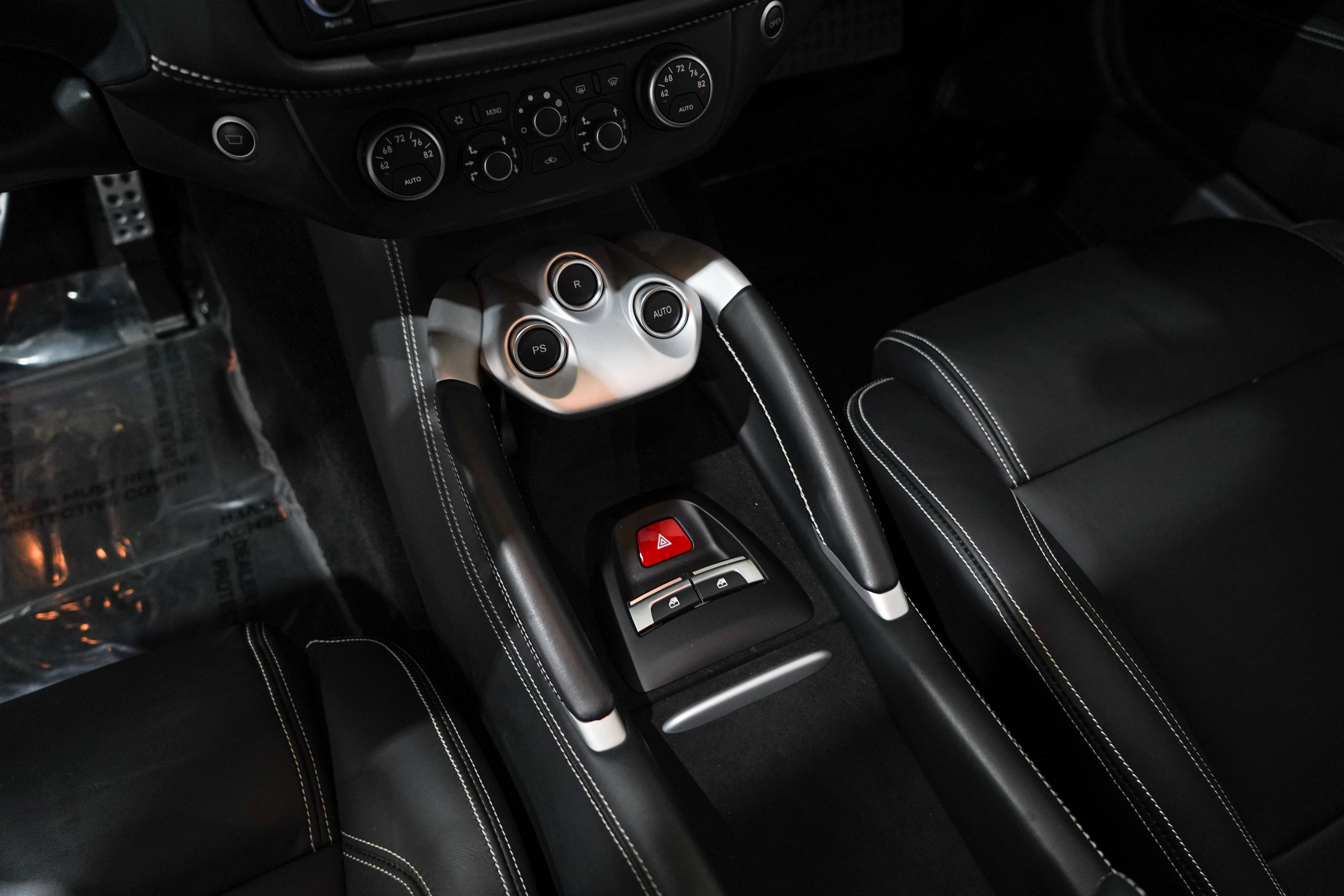 Used 2014 Ferrari FF AWD/4WD image 11