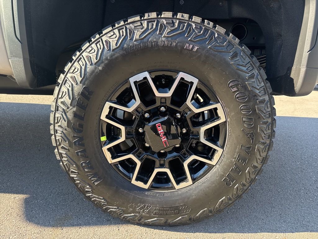 New 2026 GMC Sierra 2500 AT4X image 28