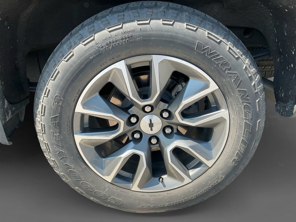 Used 2023 Chevrolet Silverado 1500 RST w/ Protection Package AWD/4WD image 9