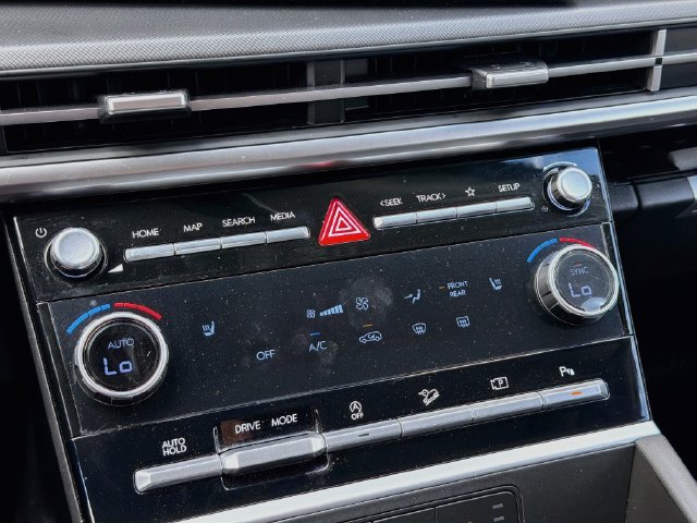 Certified 2026 Hyundai Santa Fe SEL FWD image 16