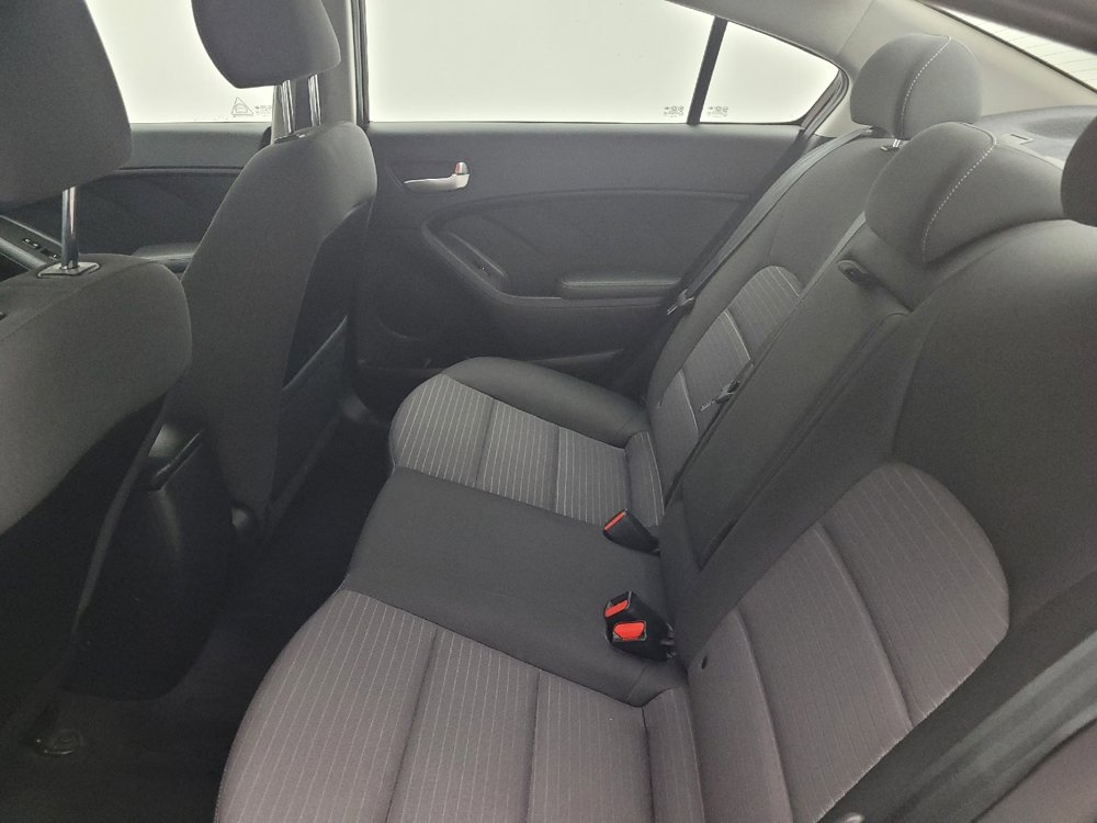 Used 2017 Kia Forte LX w/ LX Popular Package image 18
