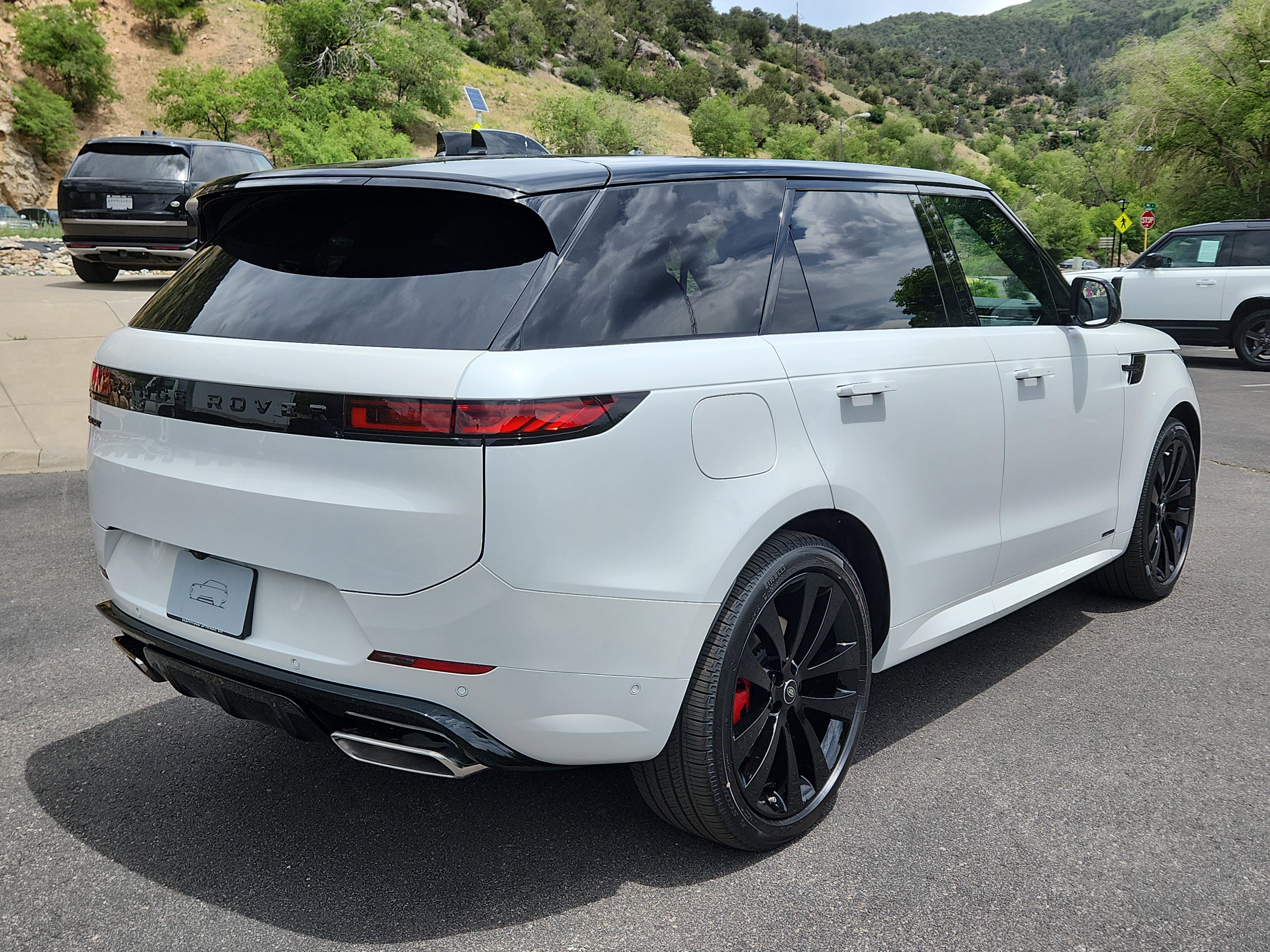 New 2025 Land Rover Range Rover Sport Autobiography image 3