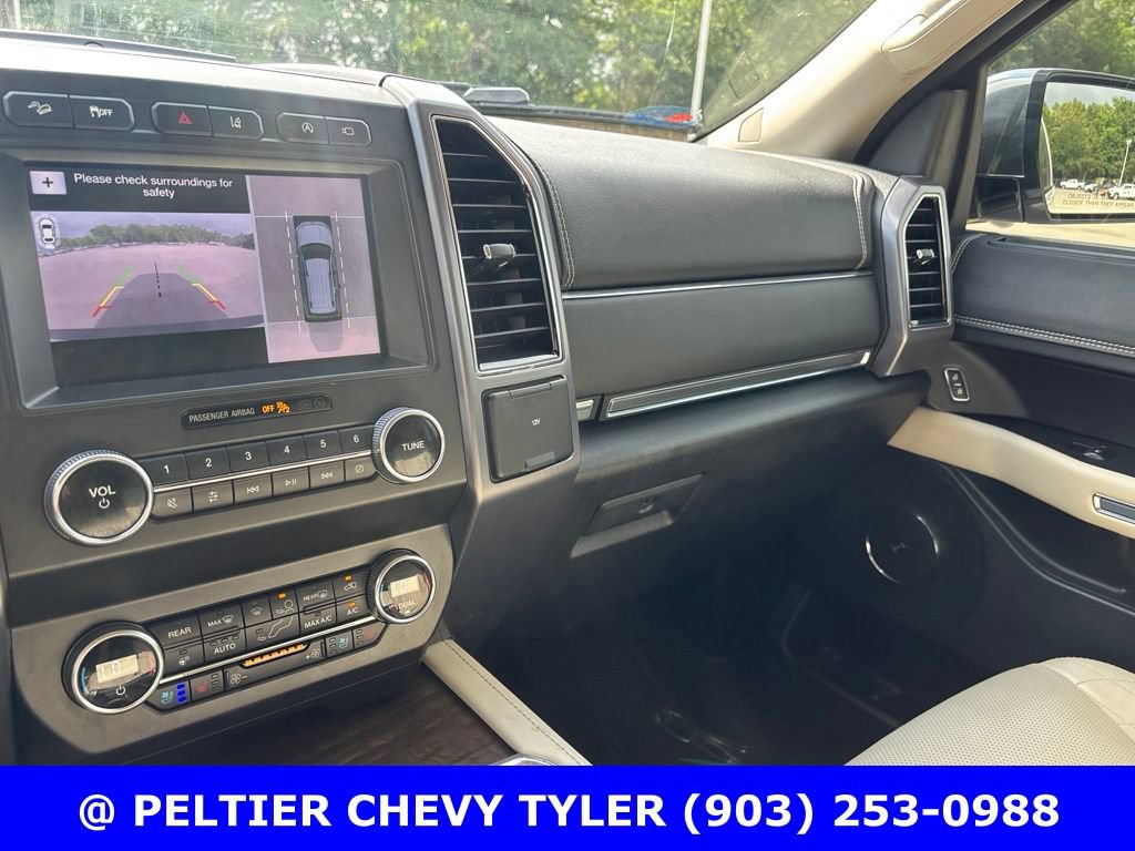 Used 2019 Ford Expedition Platinum AWD/4WD image 17