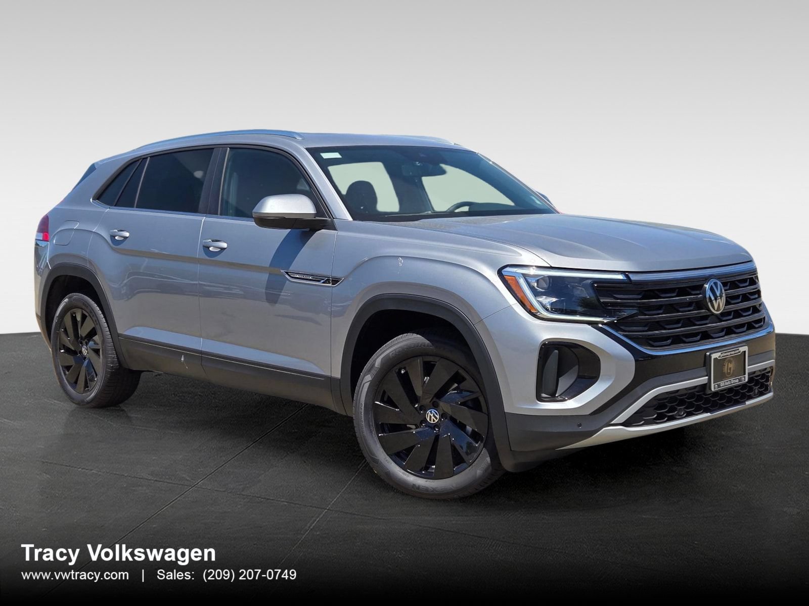 New 2026 Volkswagen Atlas Cross Sport SE FWD image 1