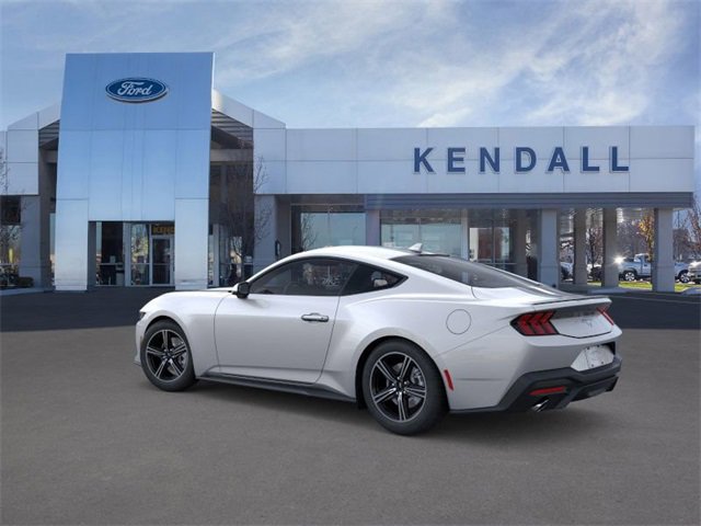 Used 2024 Ford Mustang Premium image 4