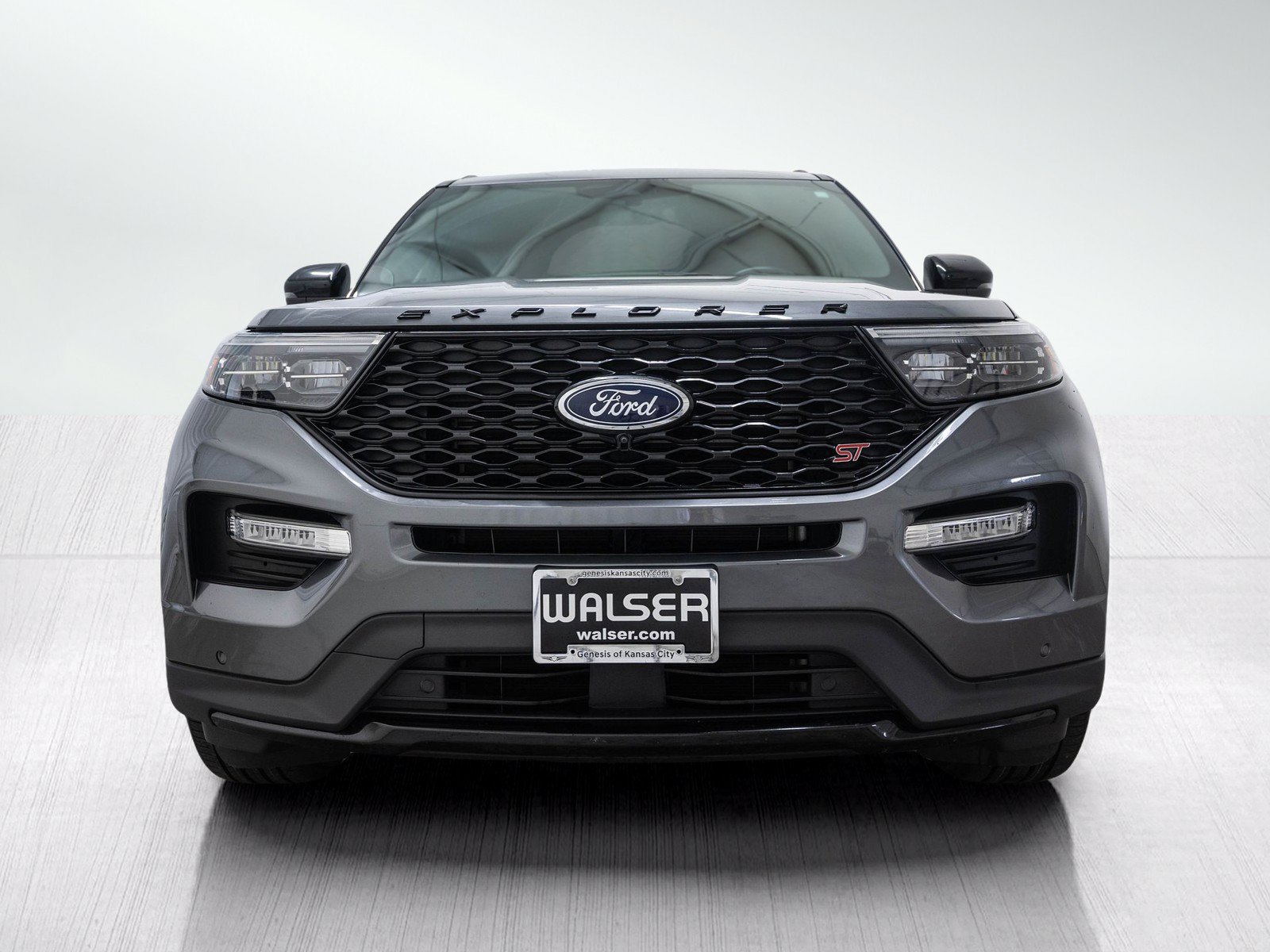 Used 2023 Ford Explorer ST w/ Equipment Group 401A AWD/4WD image 2