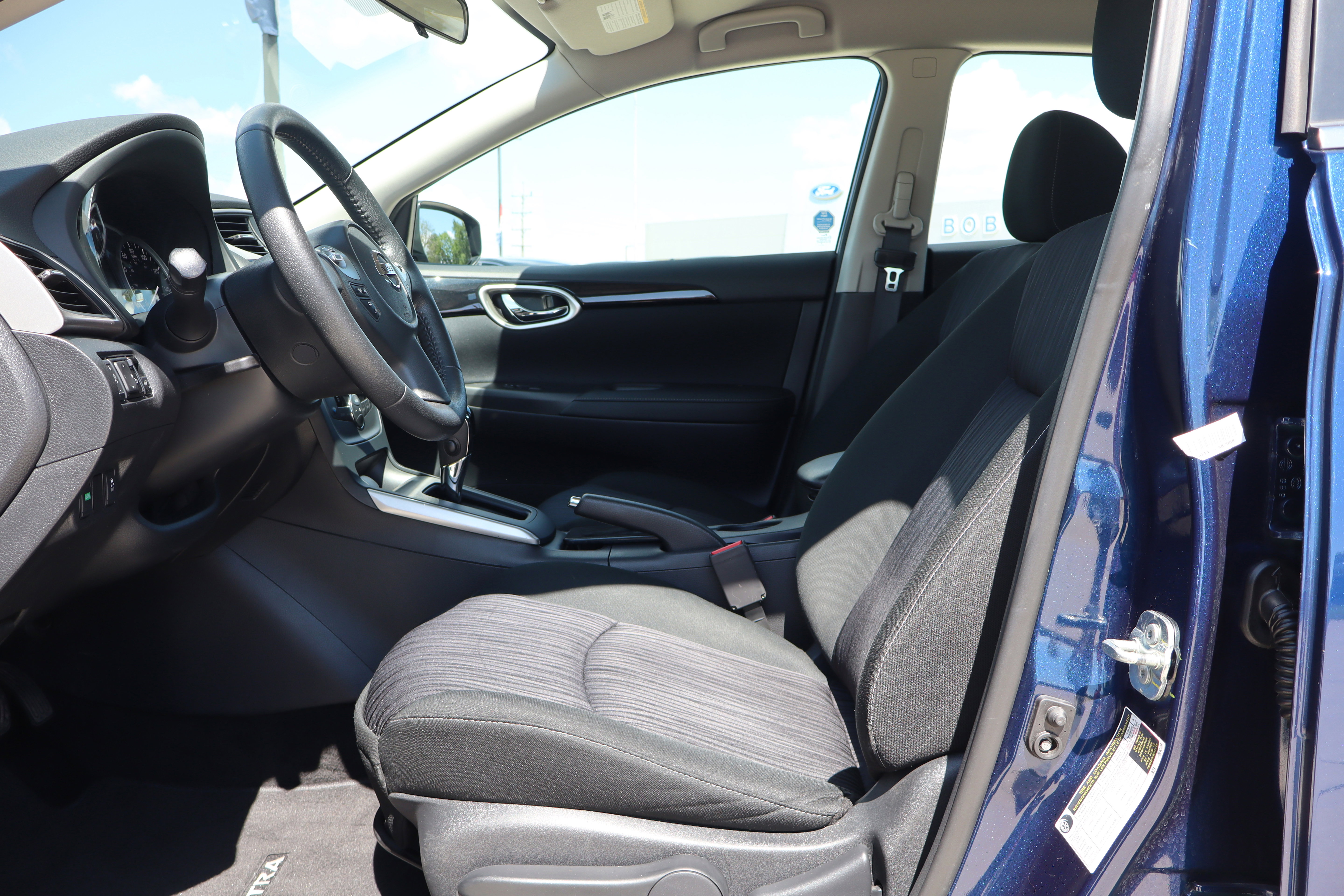 Used 2019 Nissan Sentra SV FWD image 9