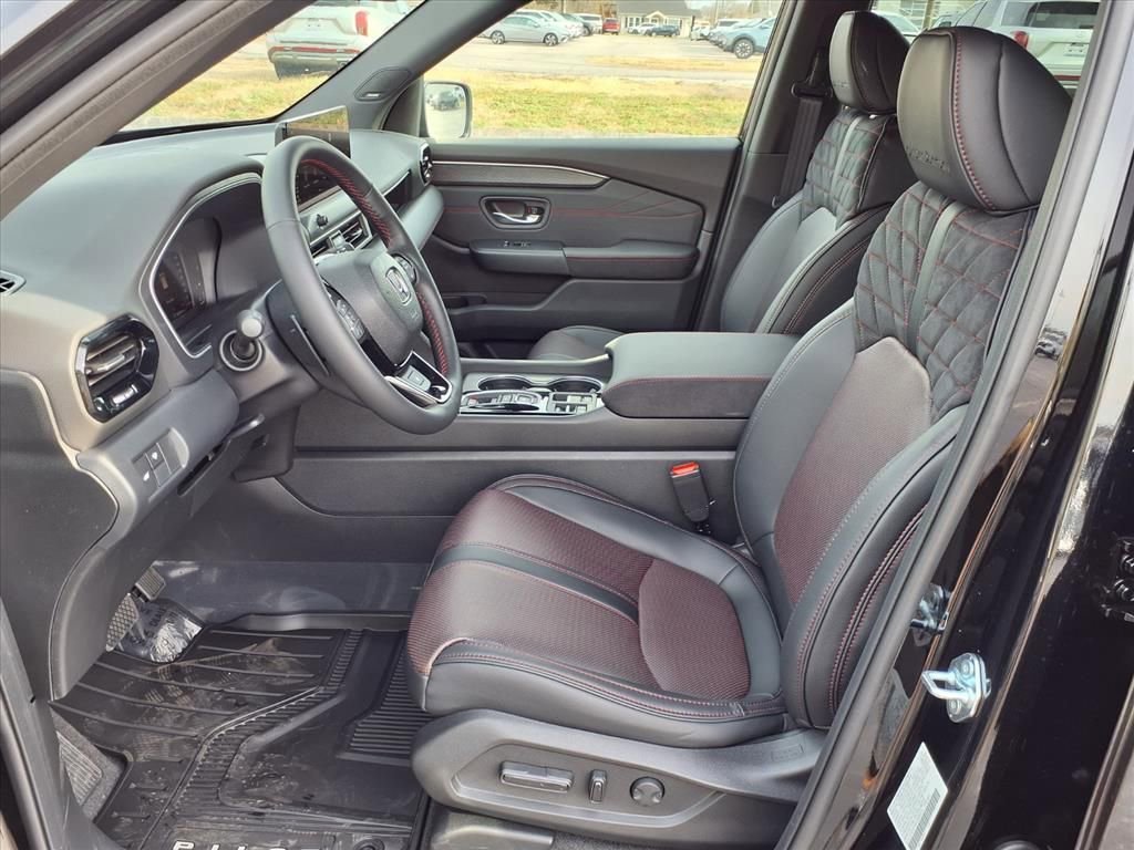 New 2026 Honda Pilot Black Edition image 12