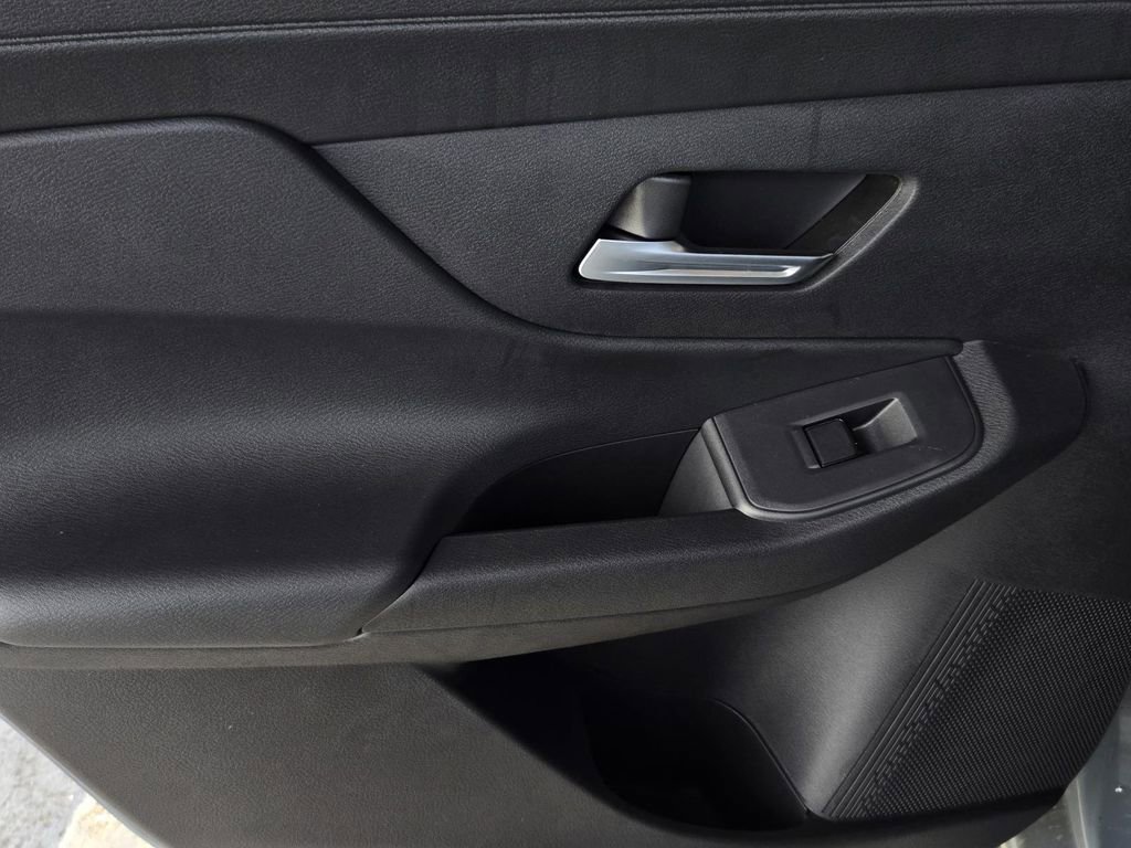New 2026 Nissan Sentra SV w/ SV Convenience Package FWD image 10