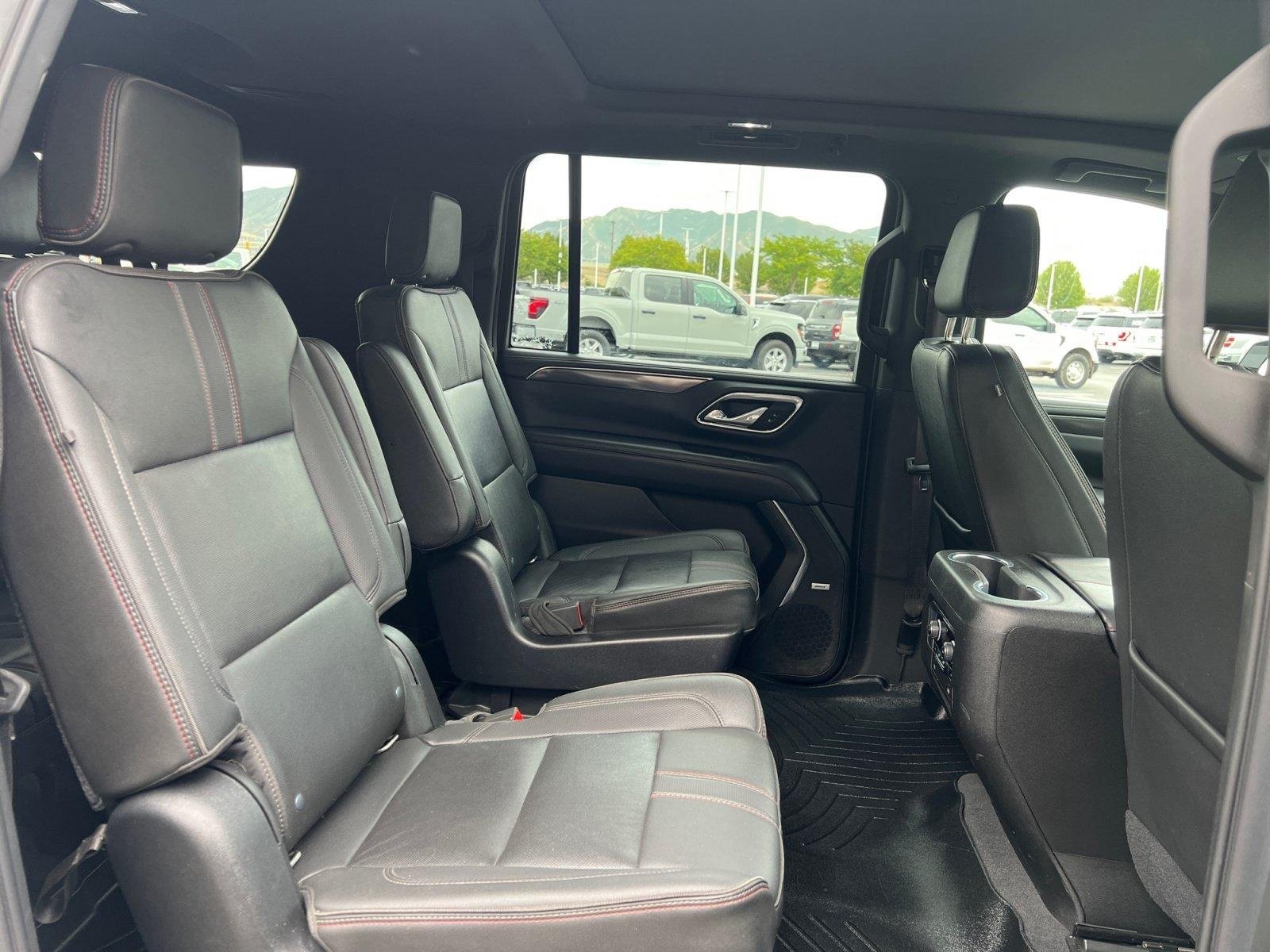 Used 2021 Chevrolet Suburban RST w/ Luxury Package AWD/4WD image 30