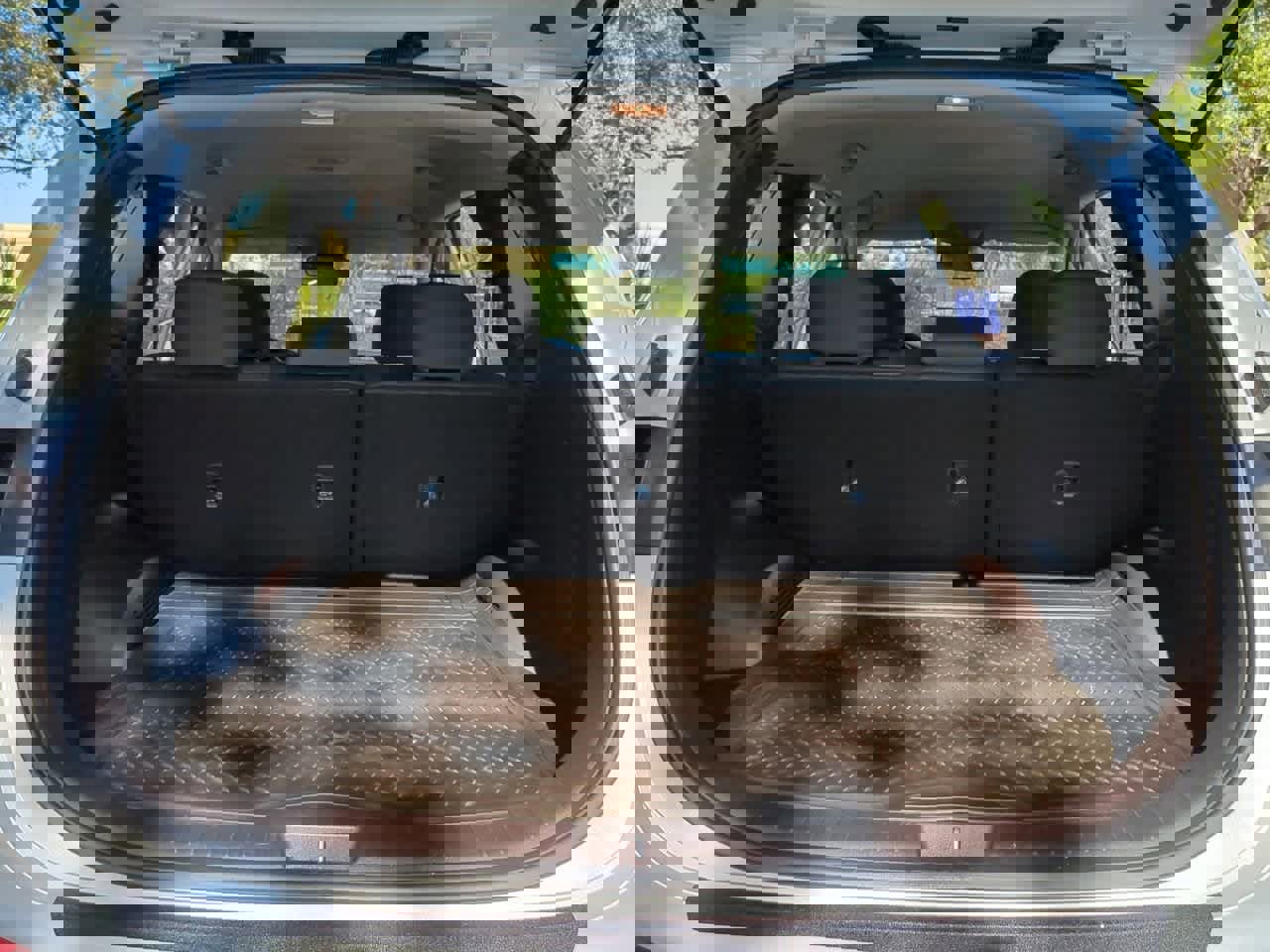 Used 2020 Hyundai Santa Fe SE image 34