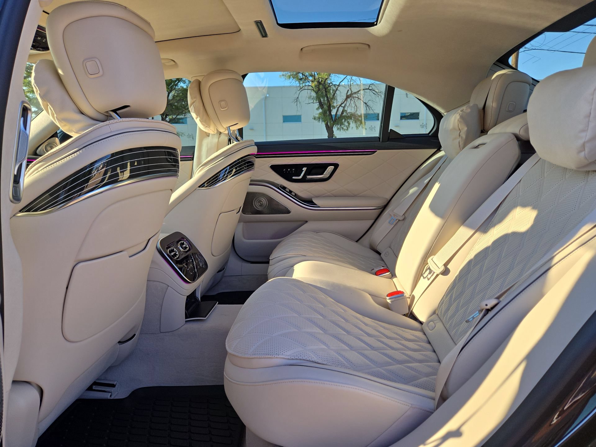New 2027 Mercedes-Benz S 580 4MATIC Sedan image 13