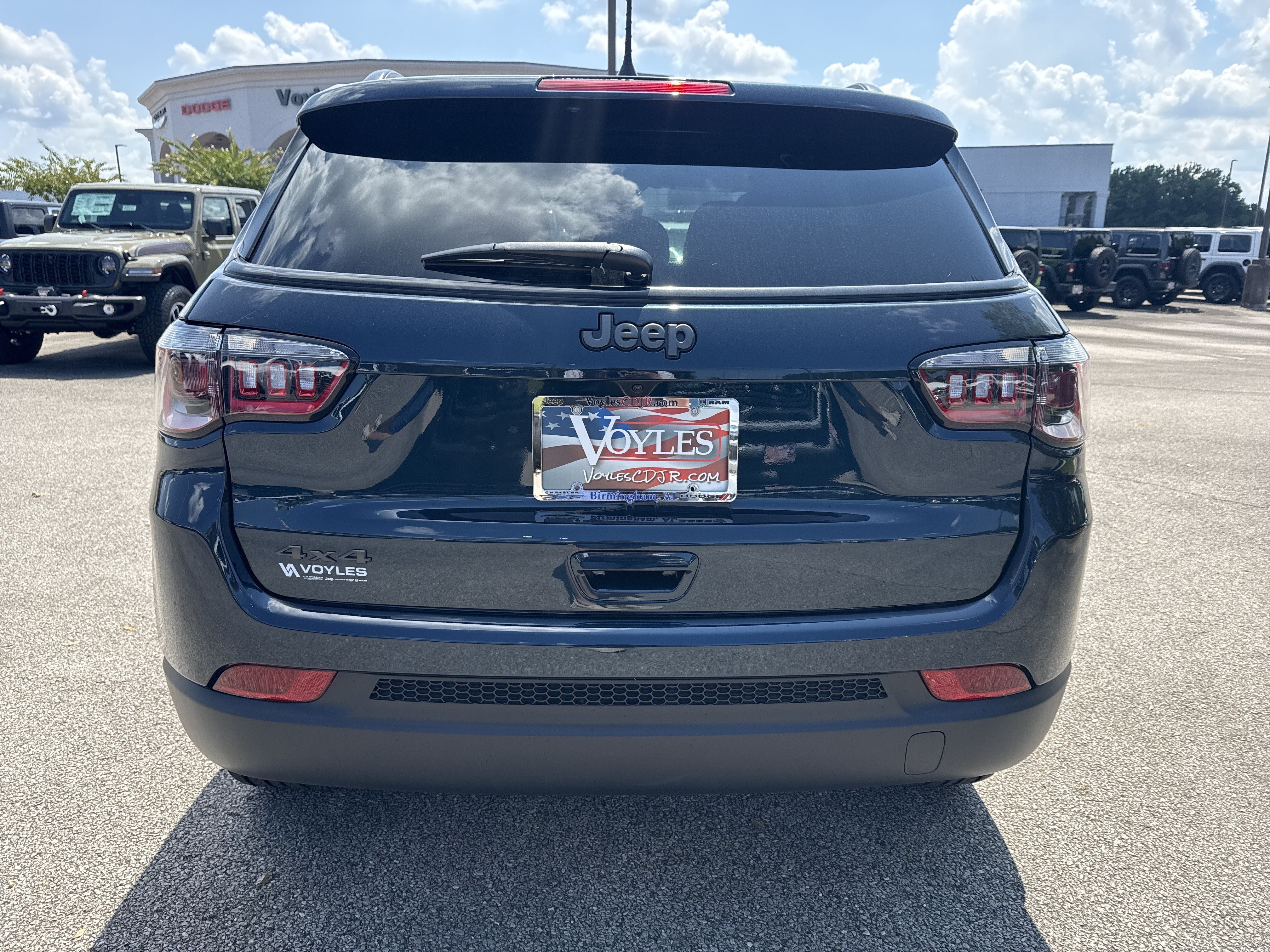 New 2026 Jeep Compass Latitude AWD/4WD image 6
