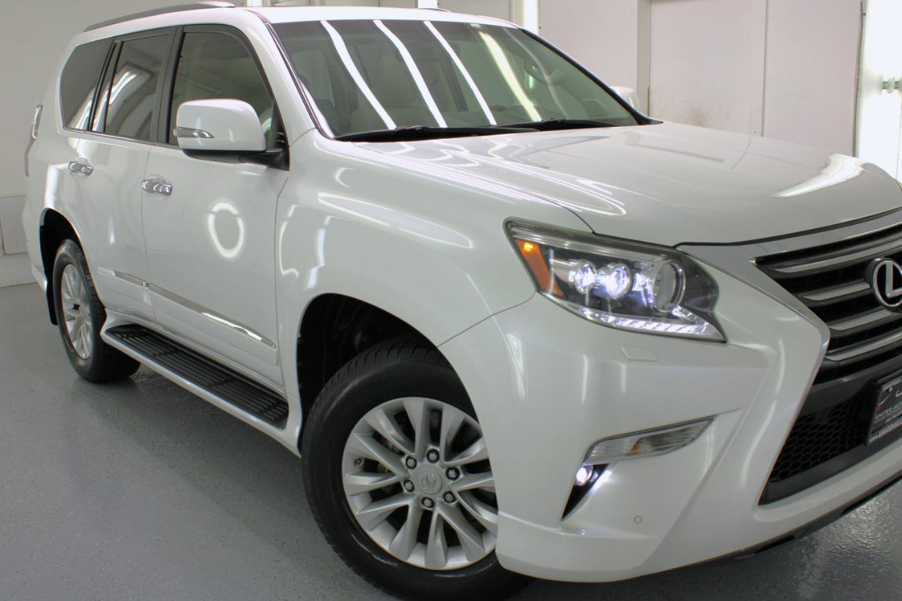 Used 2014 Lexus GX 460 w/ Premium Package AWD/4WD image 14