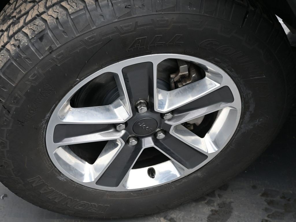 Certified 2022 Jeep Wrangler Unlimited Sahara image 20