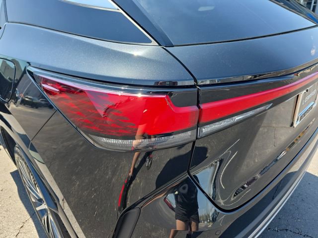 Certified 2023 Lexus RX 350 Premium Plus w/ Cold Area Package AWD/4WD image 34