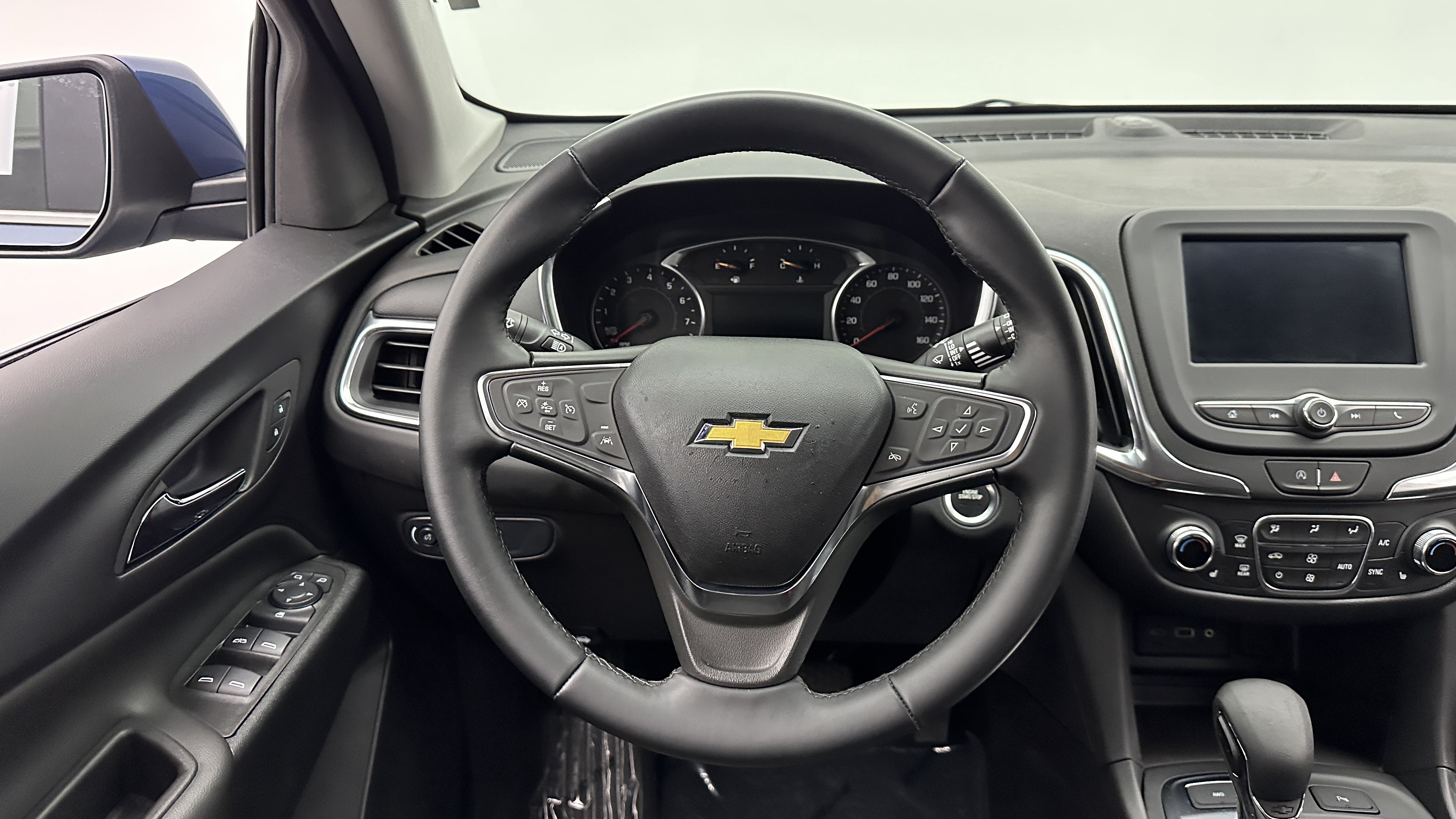Used 2024 Chevrolet Equinox LT AWD/4WD image 21