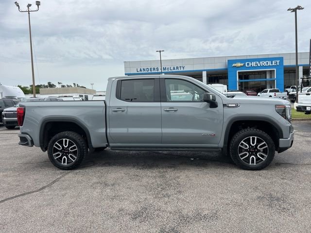 Used 2024 GMC Sierra 1500 AT4 w/ Technology Package AWD/4WD image 2