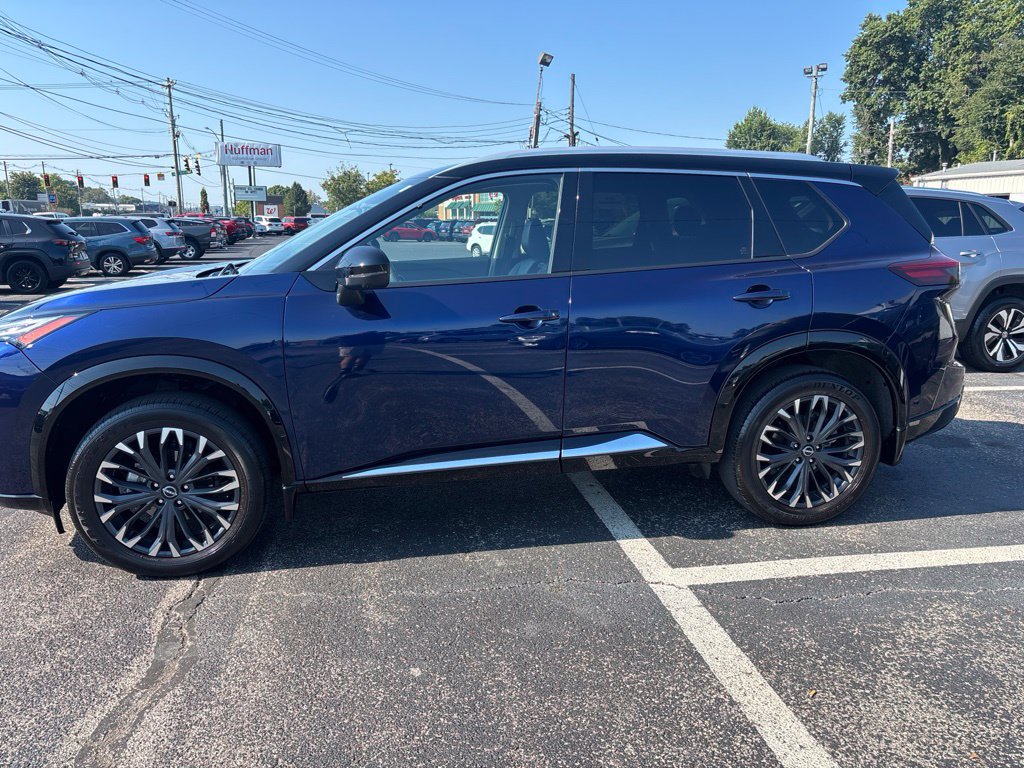 Used 2024 Nissan Rogue Platinum w/ Platinum Premium Package AWD/4WD image 4
