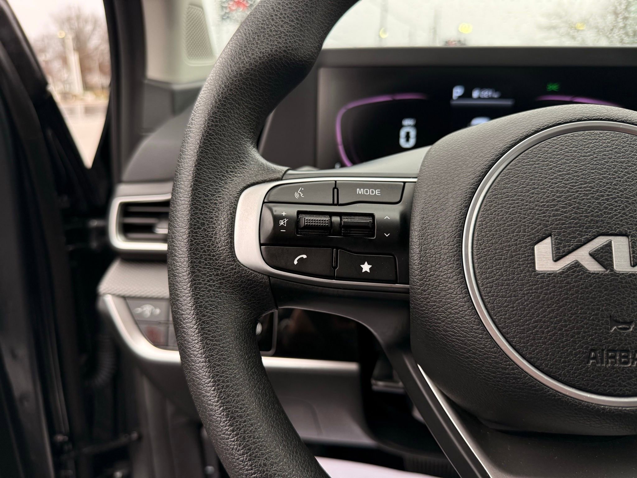 Used 2024 Kia Sportage LX image 38