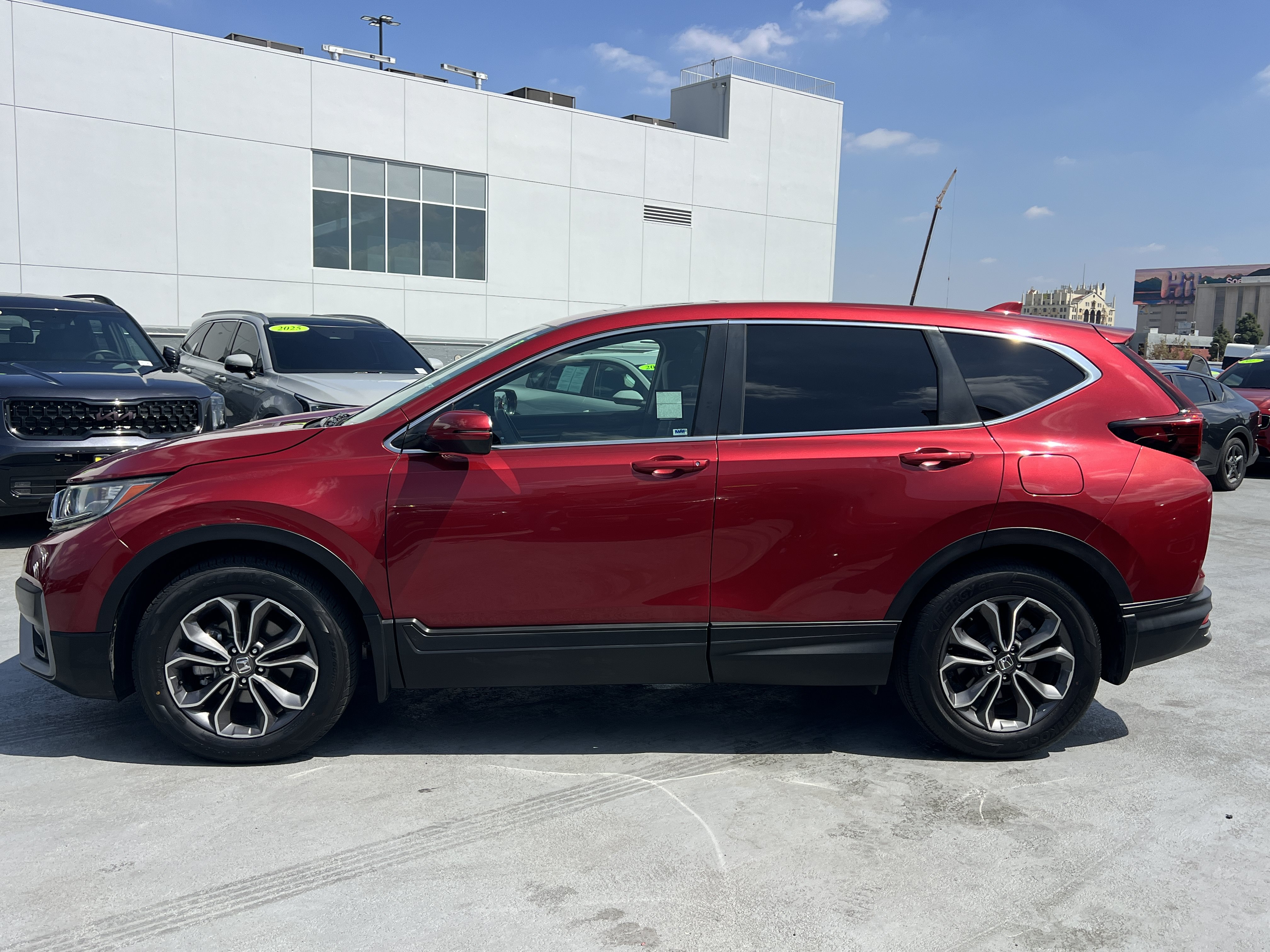Used 2021 Honda CR-V EX image 3