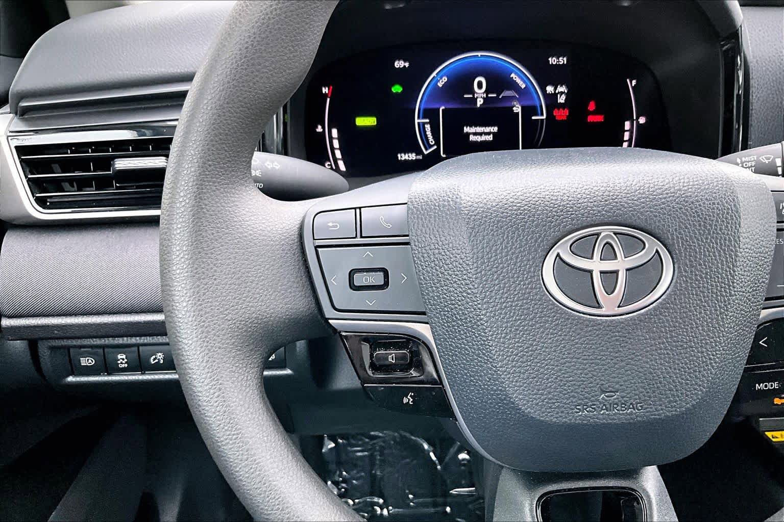 Used 2026 Toyota Camry LE FWD image 23