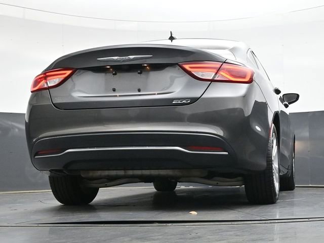Used 2017 Chrysler 200 Limited Platinum image 31