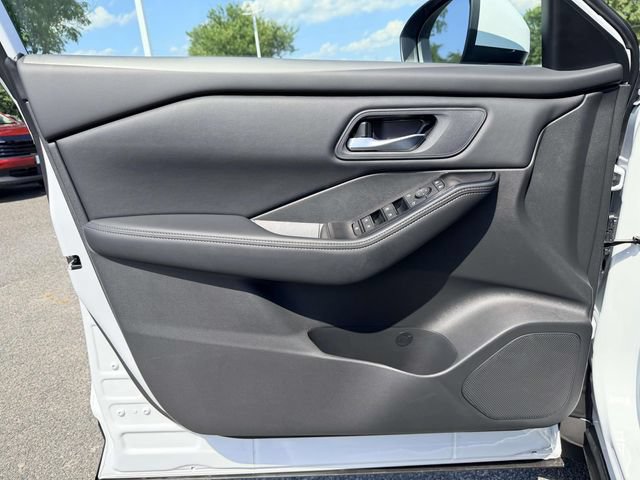 New 2026 Nissan Rogue SV FWD image 14
