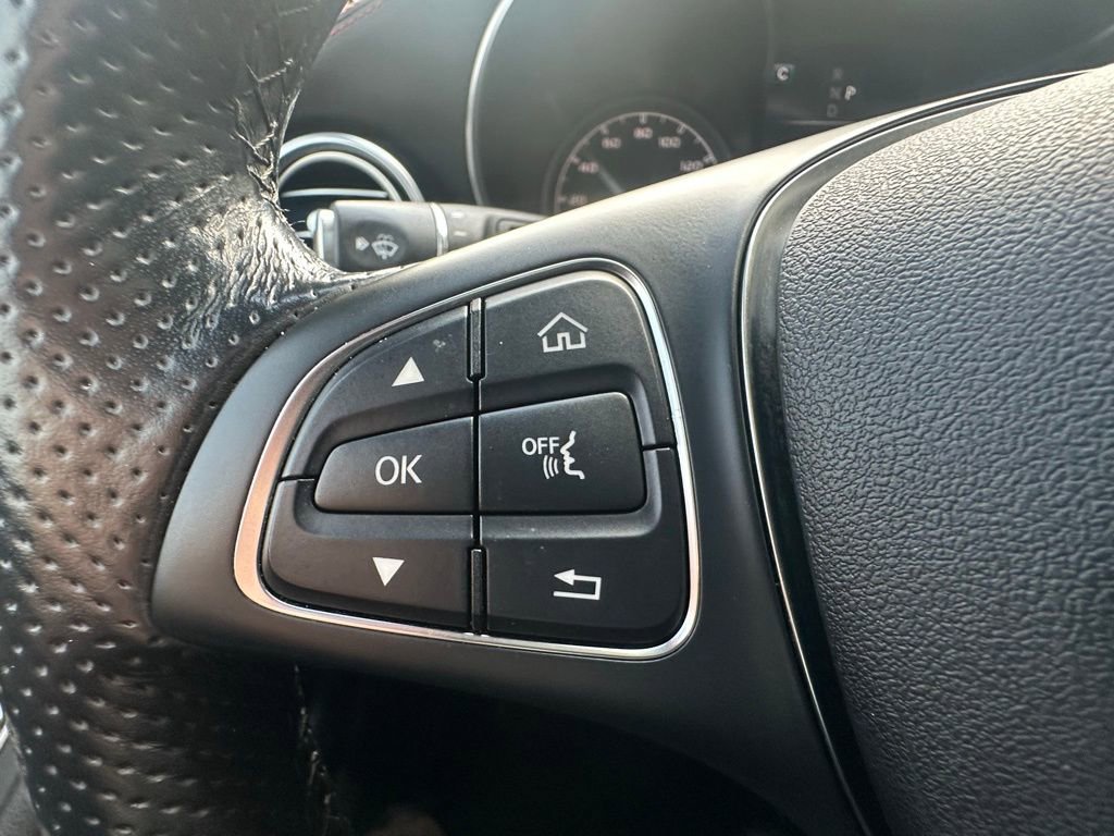 Used 2019 Mercedes-Benz GLC 43 AMG 4MATIC image 25