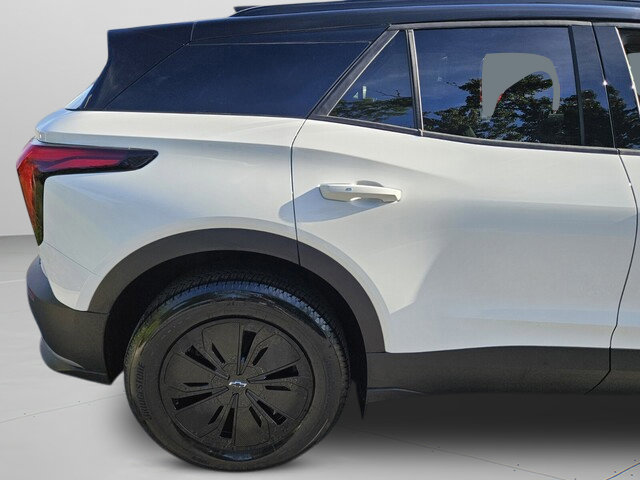 New 2025 Chevrolet Blazer EV LT w/ Midnight/Sport Edition image 9